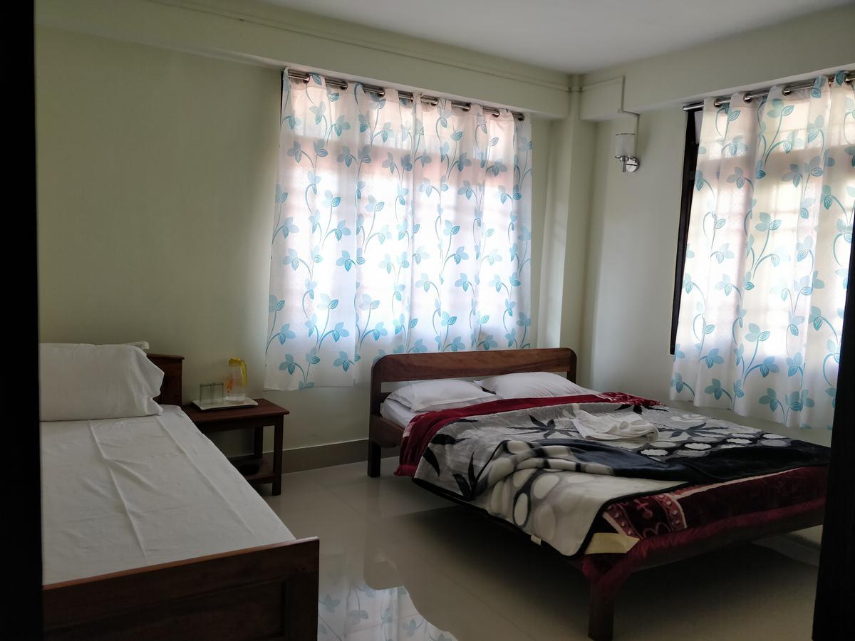 Hotel Pine Leaf Gangtok Kültér fotó