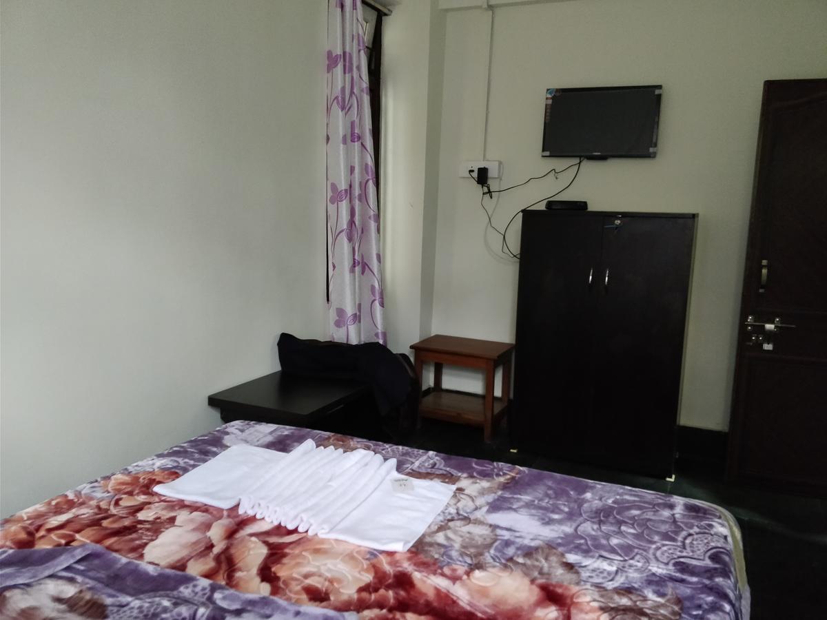 Hotel Pine Leaf Gangtok Kültér fotó